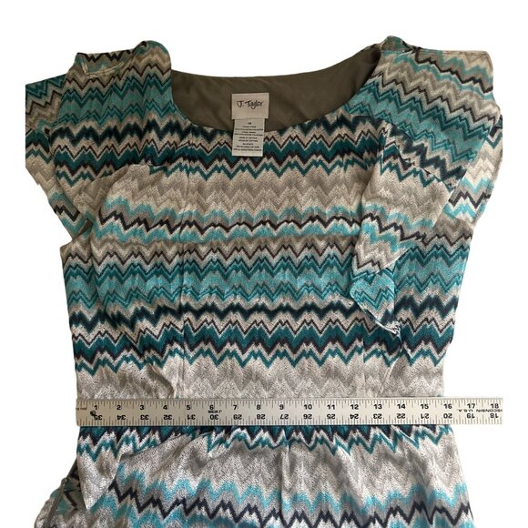 J. Taylor Women's Zigzag Pattern Dress Size 14 100% Polyester Teal & Gray Lined - Picture 8 of 11